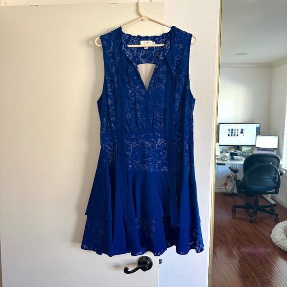 Ted Baker Timmia Bow-Neck Minidress - Ted Baker Size 5 // US Size 10-12 - Picture 11 of 16